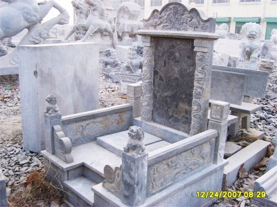 傳統(tǒng)山西黑石雕墓碑